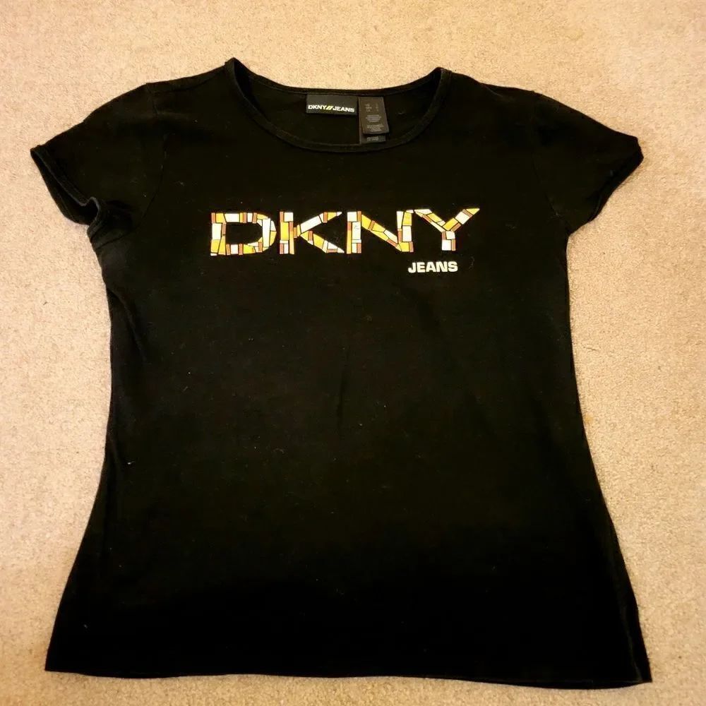 Vintage DKNY tshrt size large